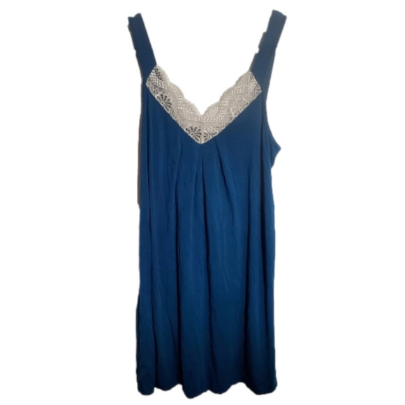 LACE Trimmed Stretchy Nightgown - Picture 1 of 7